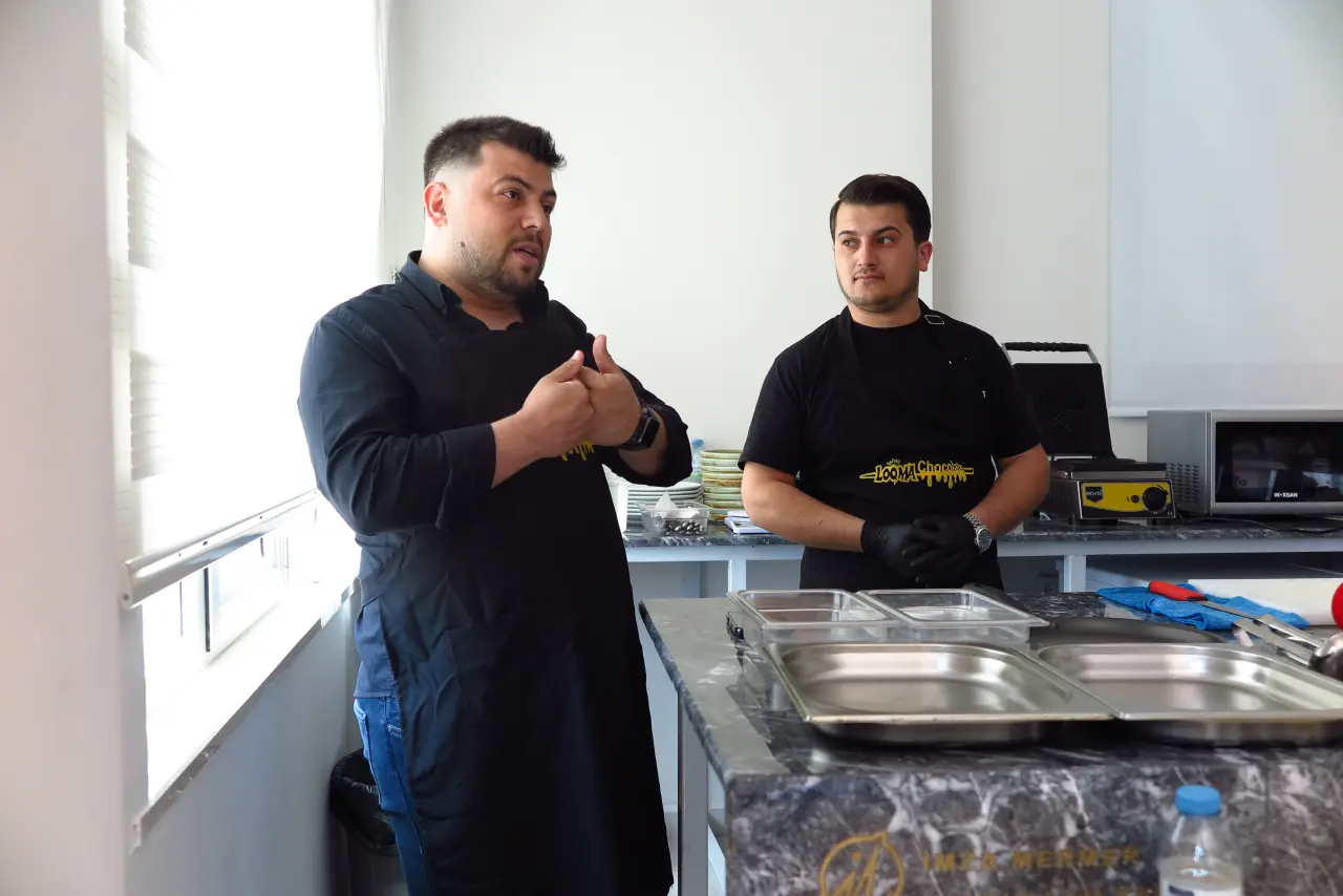 Sosyal Bilimler MYO’da Öğrencilere Tatlı Eğitimi 2