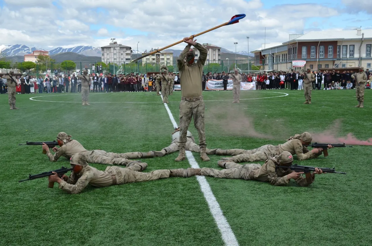 Afşin’de 19 Mayıs Coşkusu Büyük Bir Katılımla Kutlandı 3