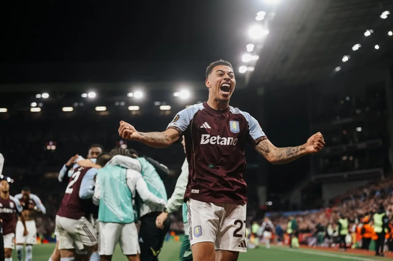 Aston Villa Nottingham Forest'ı Dağıttı: Final Biletini Aldı 1