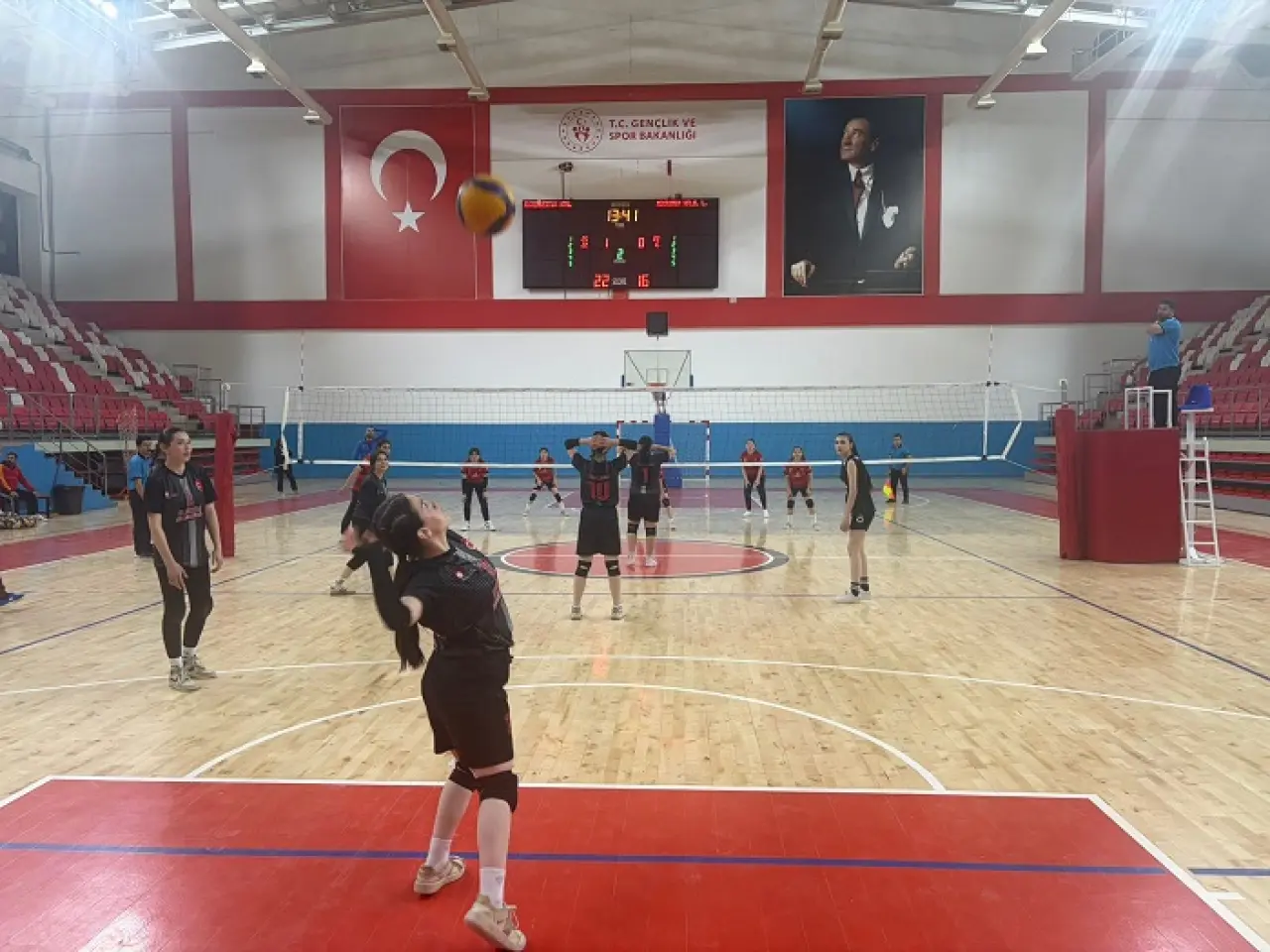 Elbistan’da Genç Kızlar Sahada Devleşti 6
