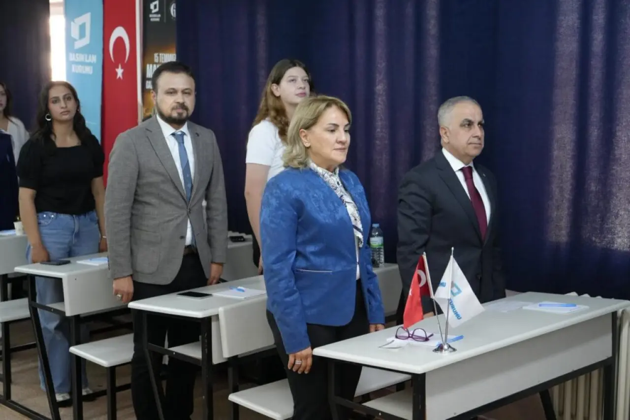 Gaziantep’te Genç İletişimciler 15 Temmuz Manşeti Attı 1