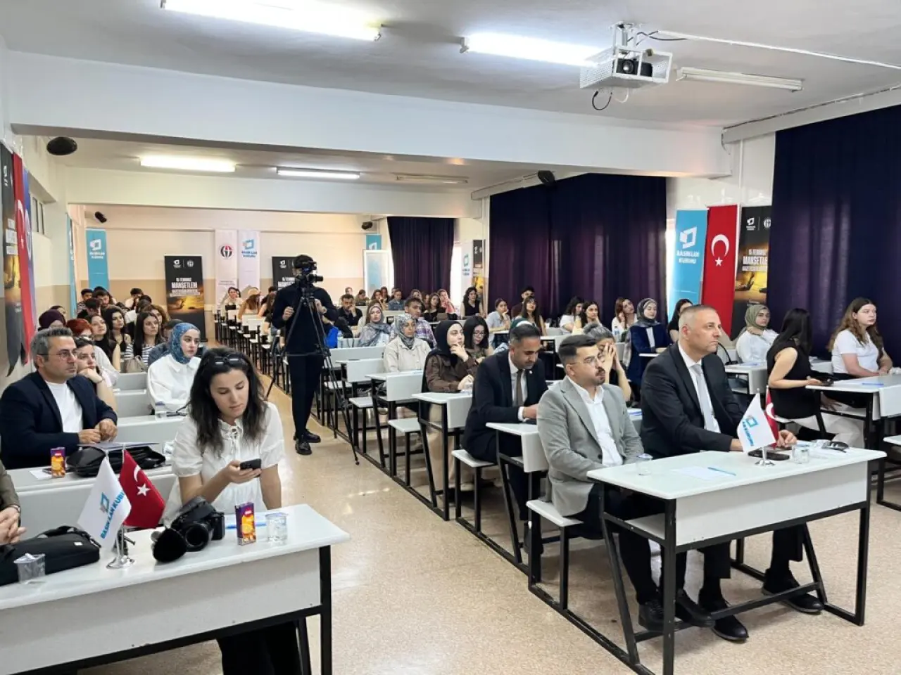 Gaziantep’te Genç İletişimciler 15 Temmuz Manşeti Attı 5
