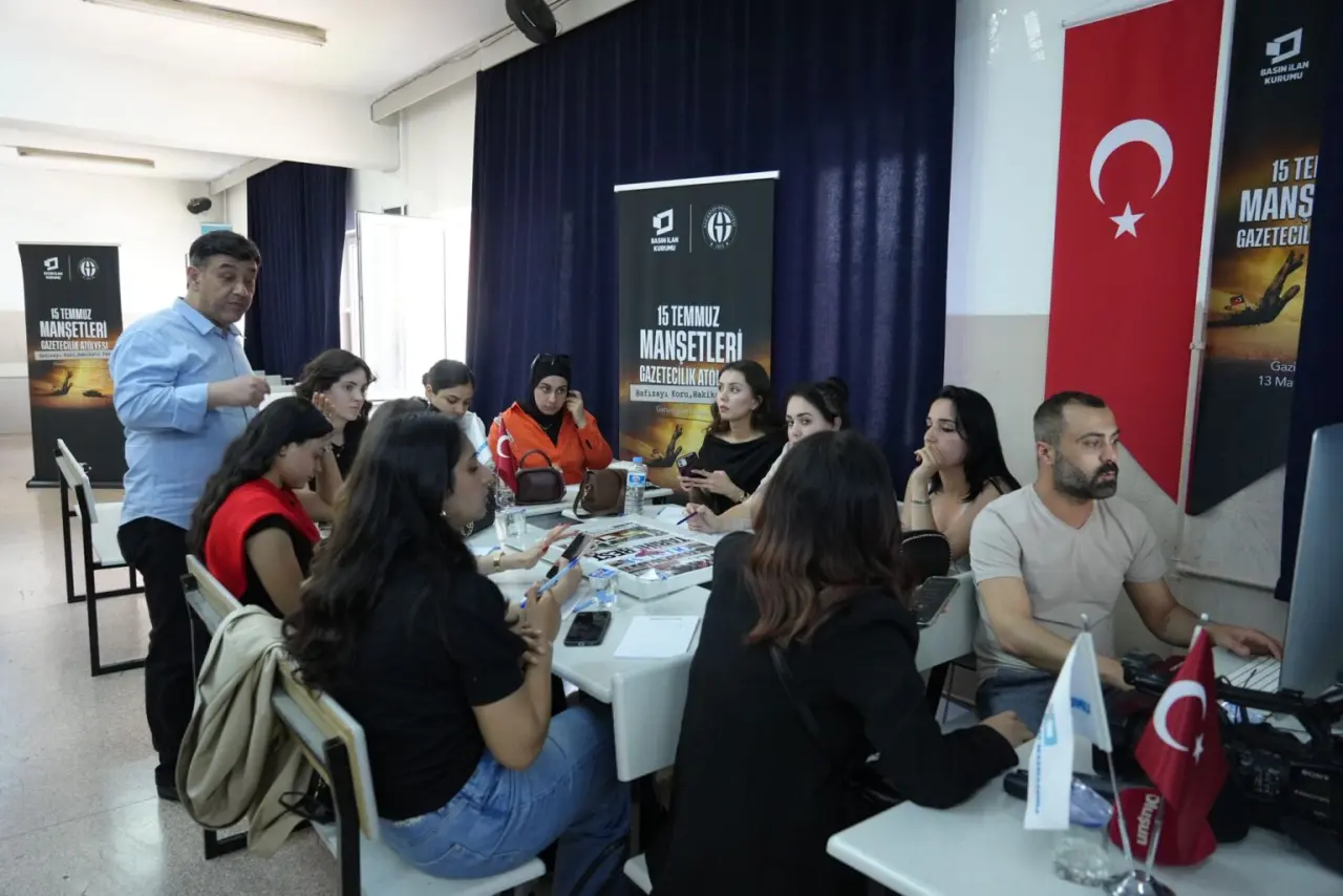 Gaziantep’te Genç İletişimciler 15 Temmuz Manşeti Attı 4