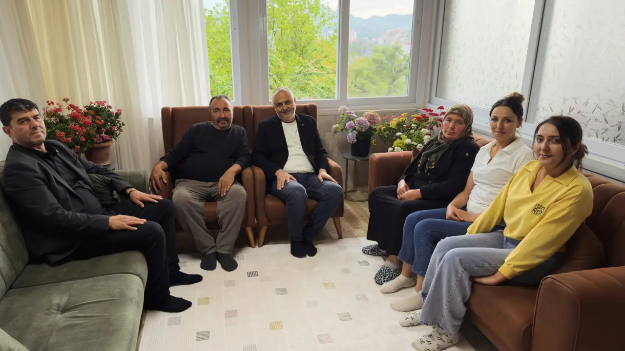Göksun Belediye Başkanı Gökşen’den Şehit Ailelerine Bayram Ziyareti 1
