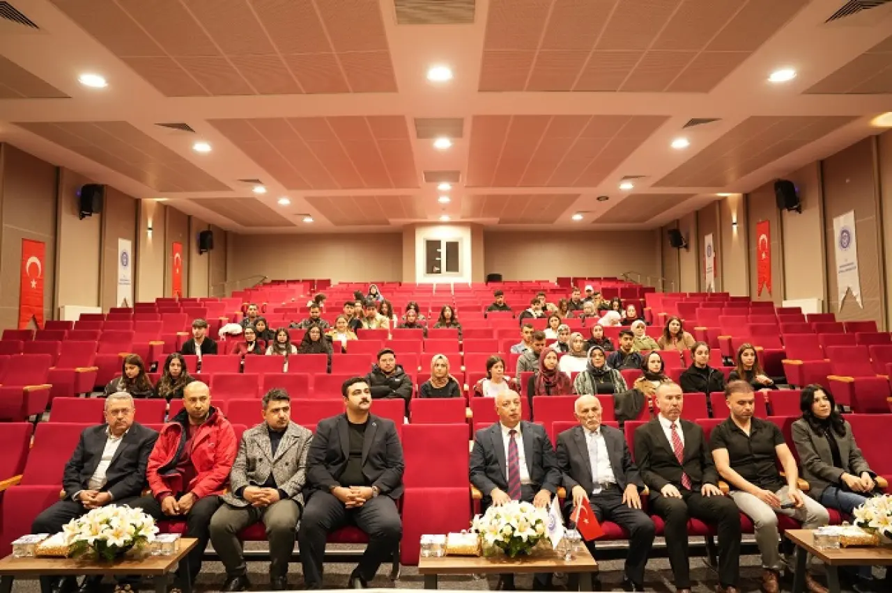 KİÜ’de İstanbul’un Fethi Farklı Kaynaklarla Ele Alındı 3