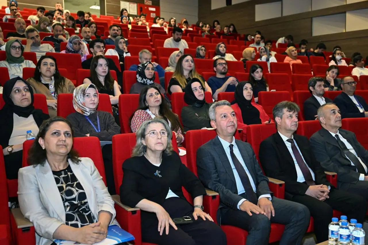 KSÜ’de Otizm Farkındalığına Dikkat Çeken Panel Düzenlendi 1