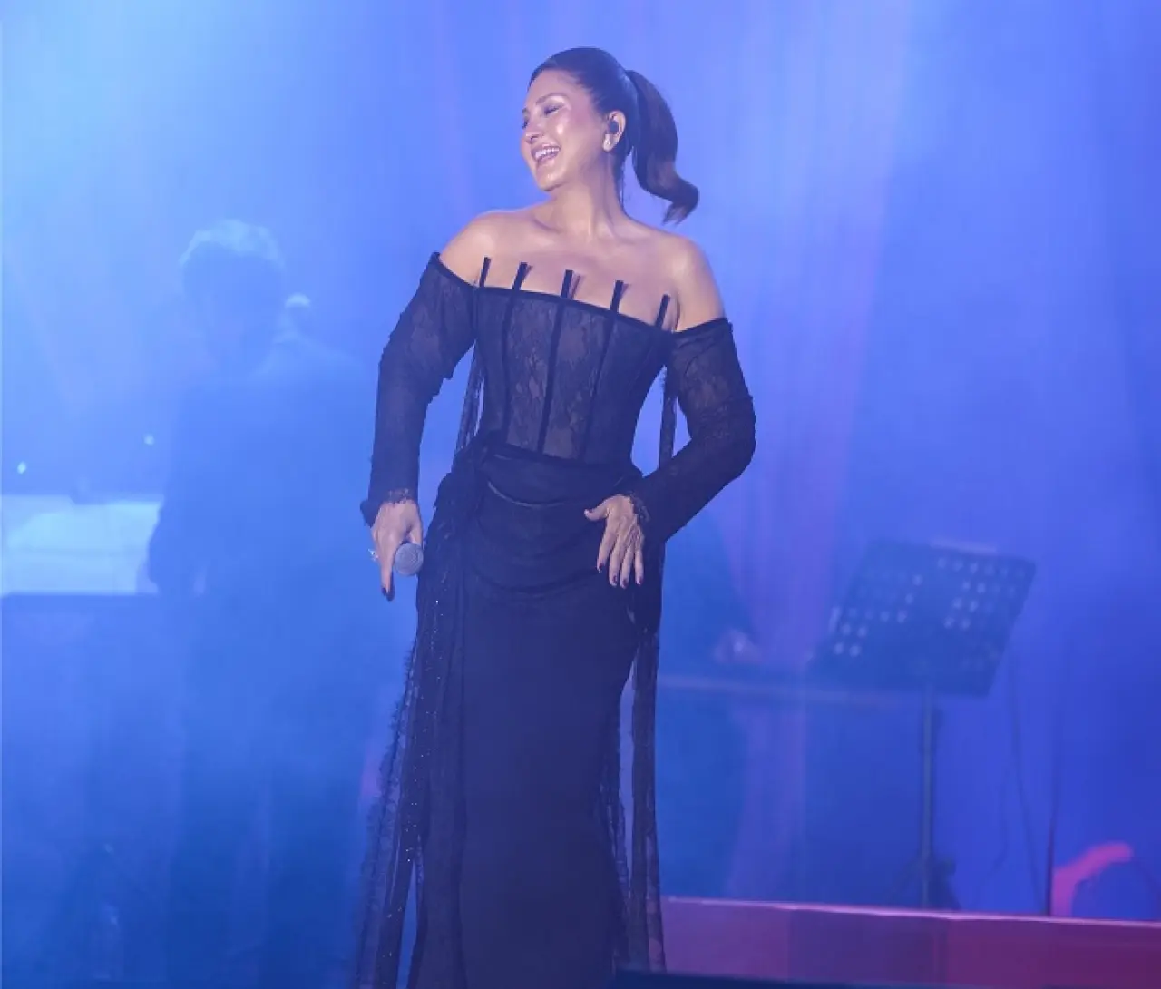 Sibel Can’dan Harbiye’de Unutulmaz Müzik Ziyafeti 1