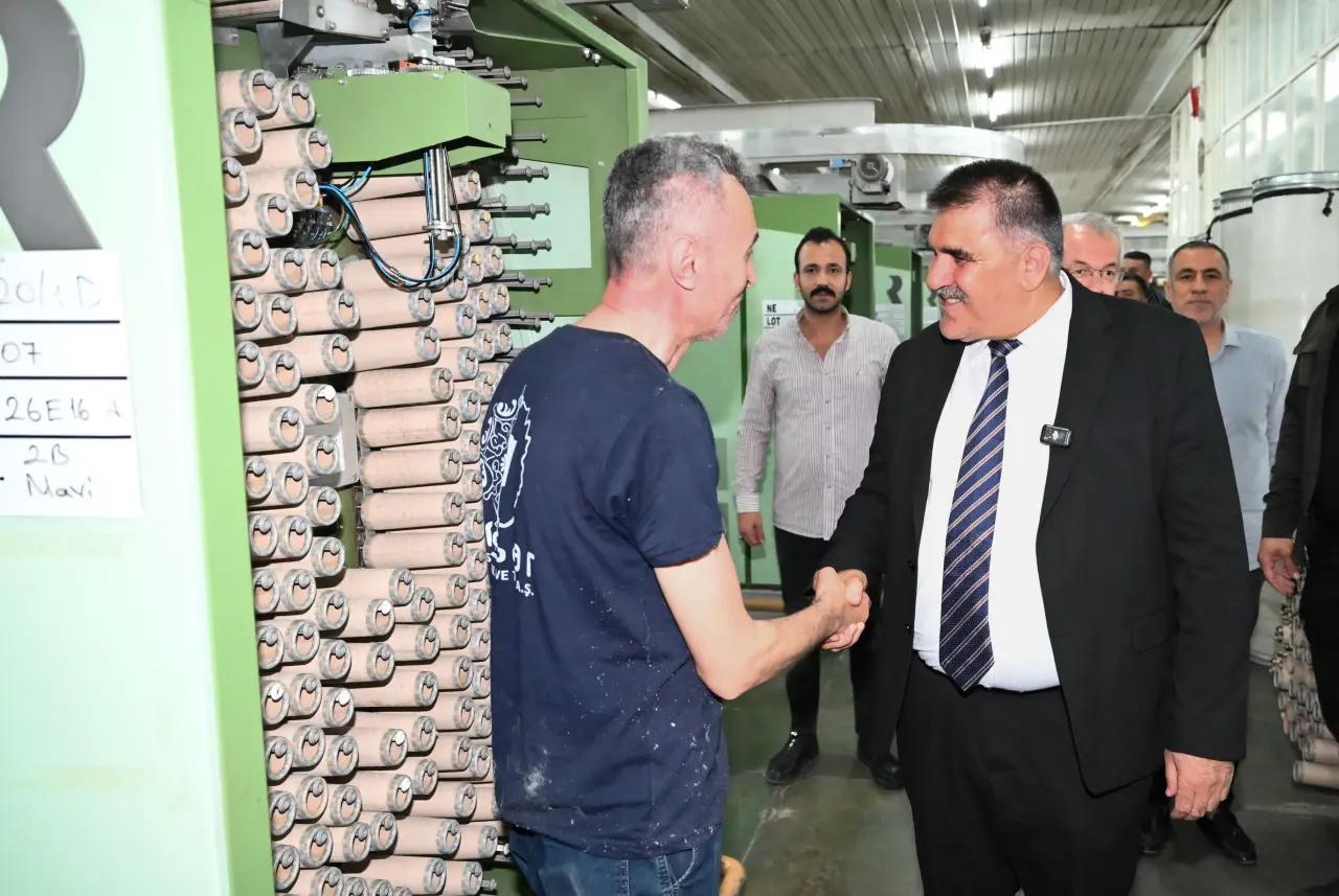 Türkoğlu Belediye Başkanı Karaca’dan Tekstil İşçilerine Ziyaret 4