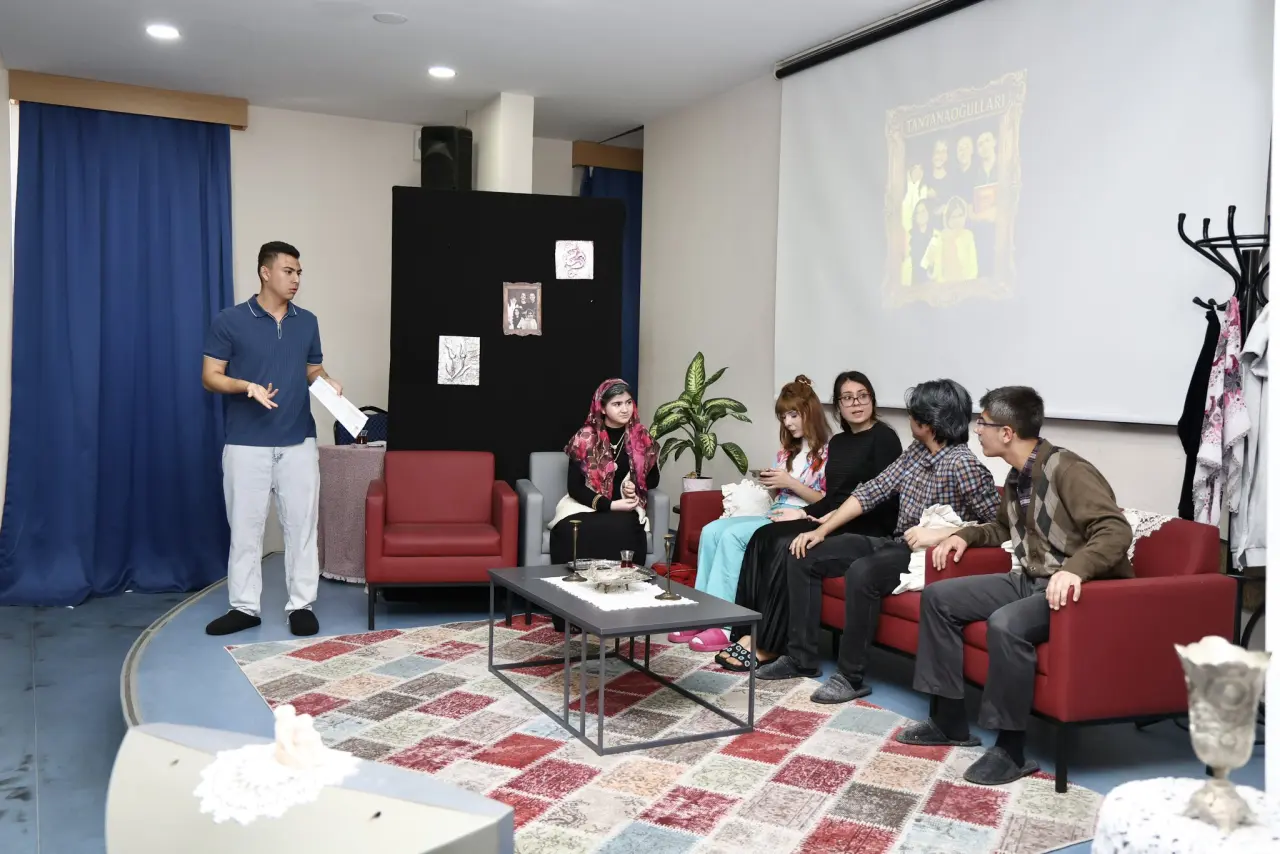 Kahramanmaraş’ta Öğrencilerden Tiyatro Şöleni 1