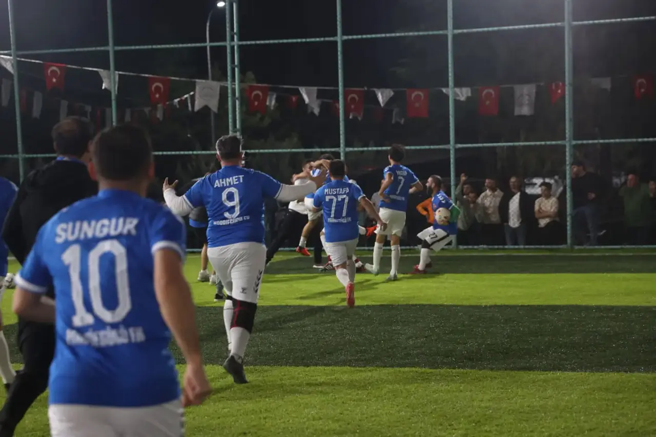 Dulkadiroğlu Kupası’nda Şampiyon İl Millî Eğitim Oldu 4