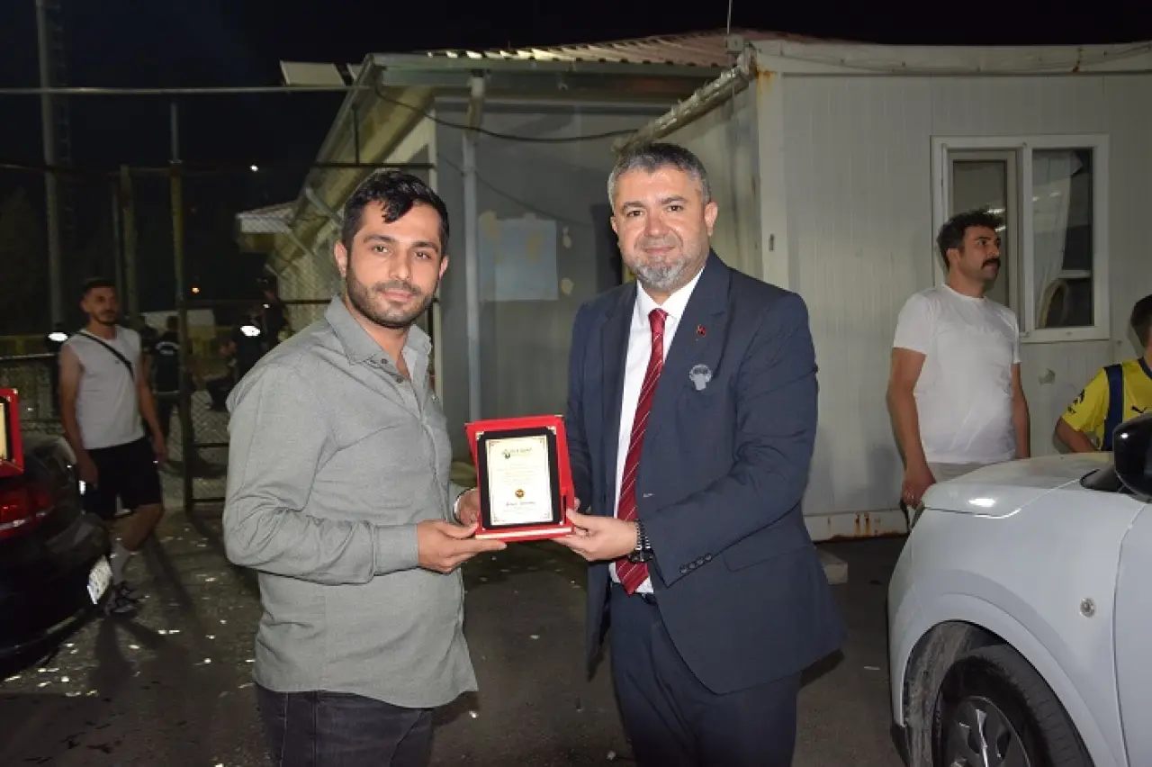 Esnaflar Arası Futbol Turnuvasında Kupa MKA 1923’ün 4