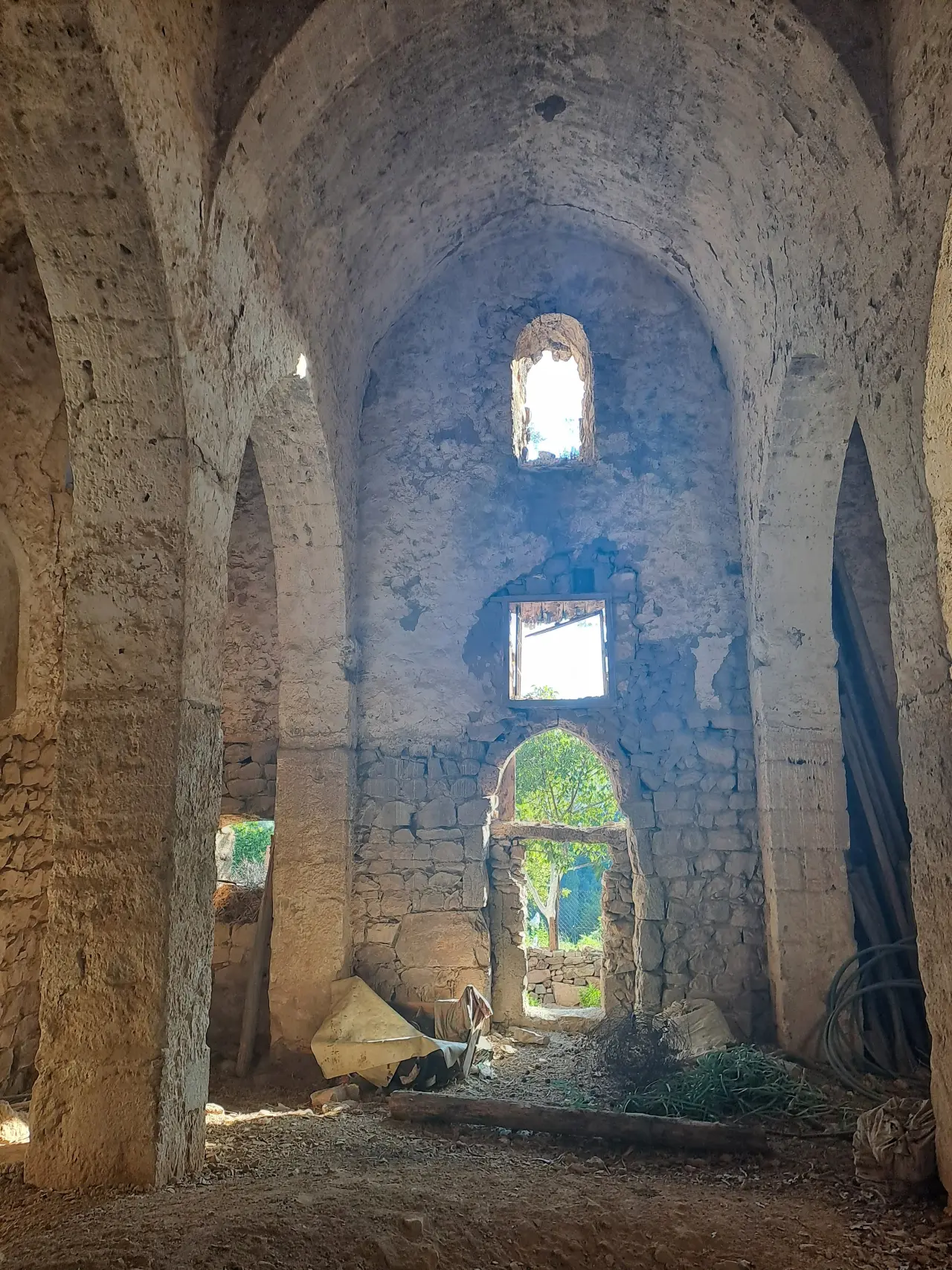 Kahramanmaraş’ın Tarihi Hazinesi Anabat Kilisesi Yok Olma Tehlikesiyle Karşı Karşıya 10