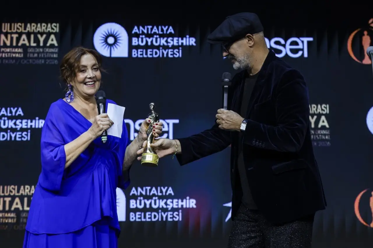 63. Altın Portakal Başladı: Açılış Gecesinde Ödüller Verildi 17