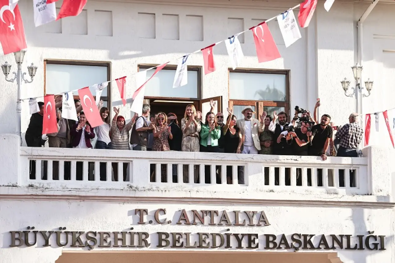 63. Altın Portakal Başladı: Açılış Gecesinde Ödüller Verildi 34
