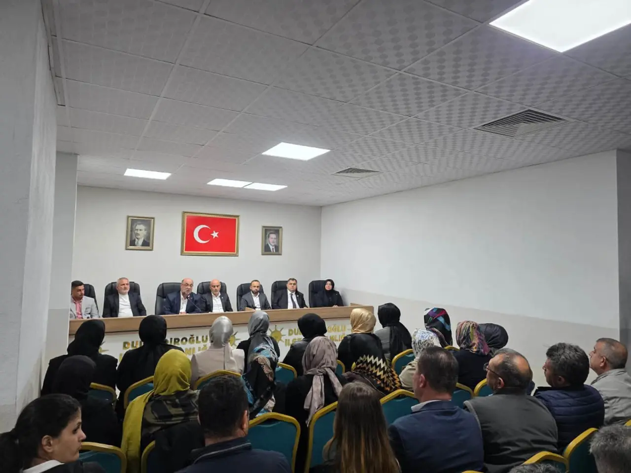 AK Parti Dulkadiroğlu Danışma Toplantısında Yeni Katılımlar 3