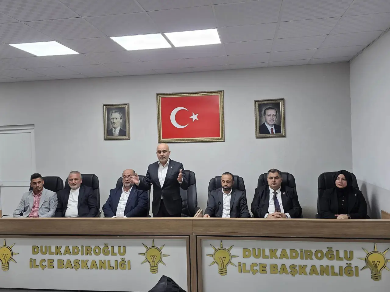AK Parti Dulkadiroğlu Danışma Toplantısında Yeni Katılımlar 15