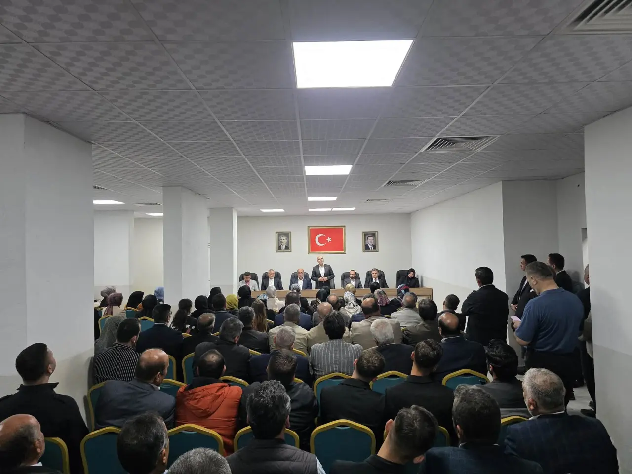 AK Parti Dulkadiroğlu Danışma Toplantısında Yeni Katılımlar 2