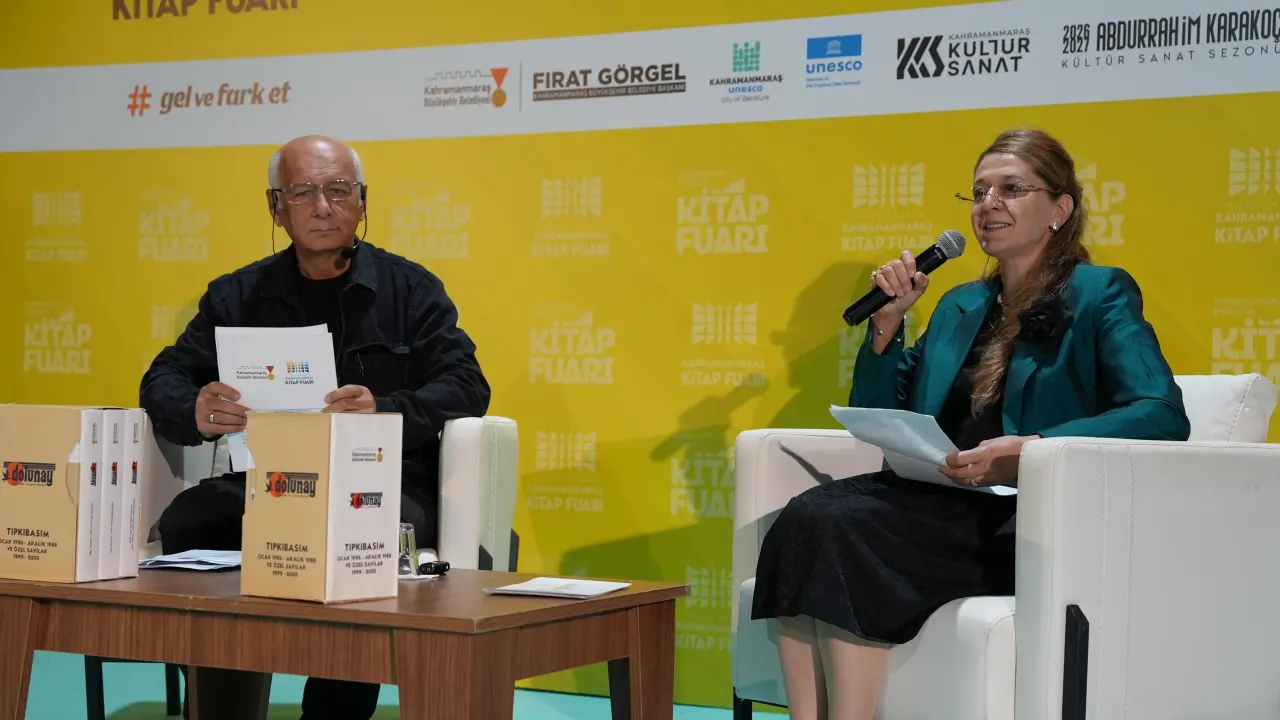 Bahaettin Karakoç Kitap Fuarı’nda Şiirleriyle Hatırlandı 5