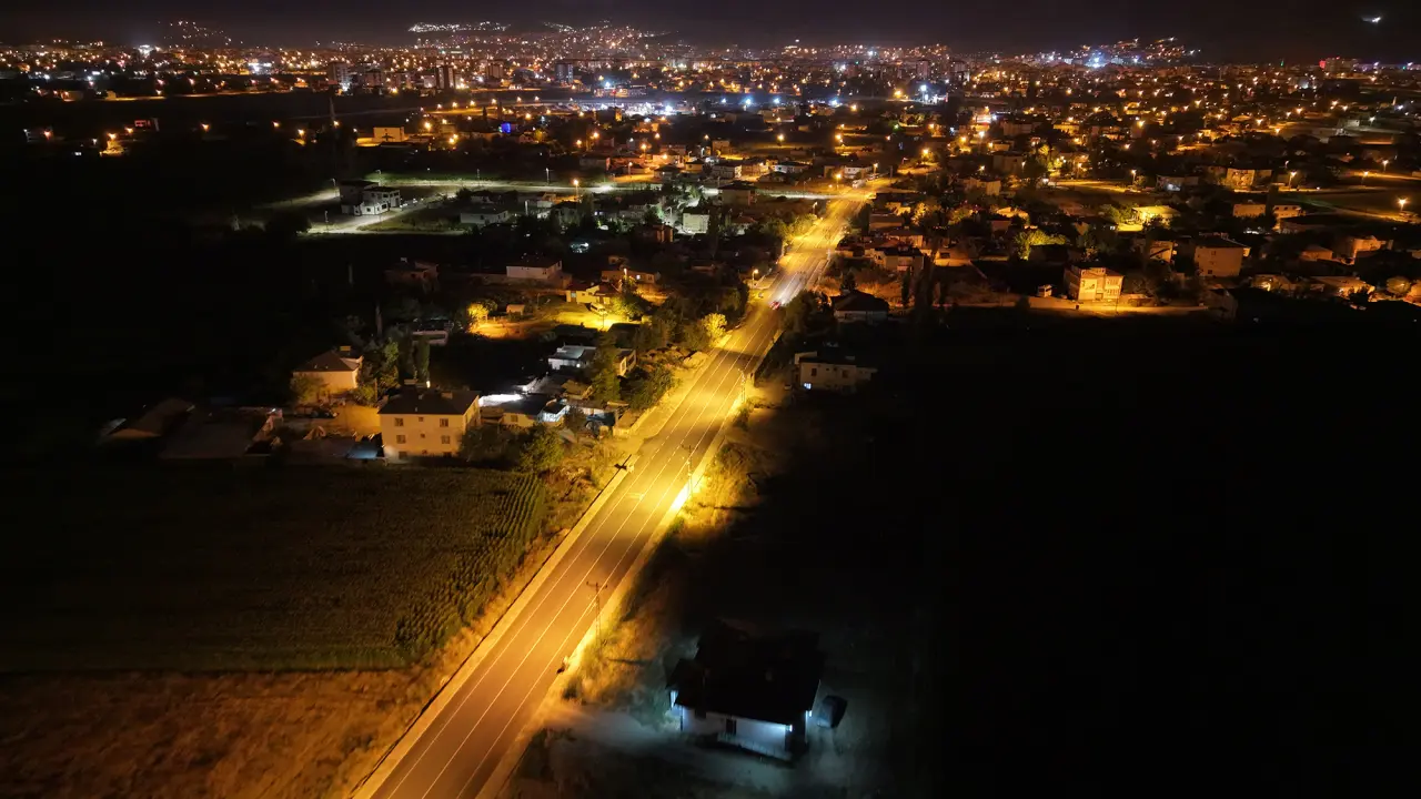 Elbistan’da Asfalt Yatırımı: 26 Kilometrelik Bölüm Tamamlandı 2