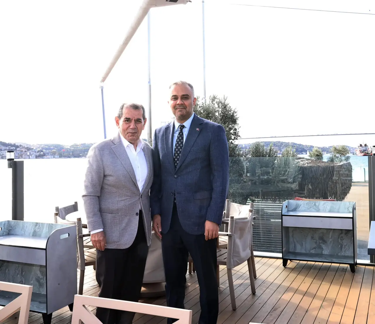 Hanifi Toptaş’tan Dursun Özbek’e Kahramanmaraş Hediyesi 1