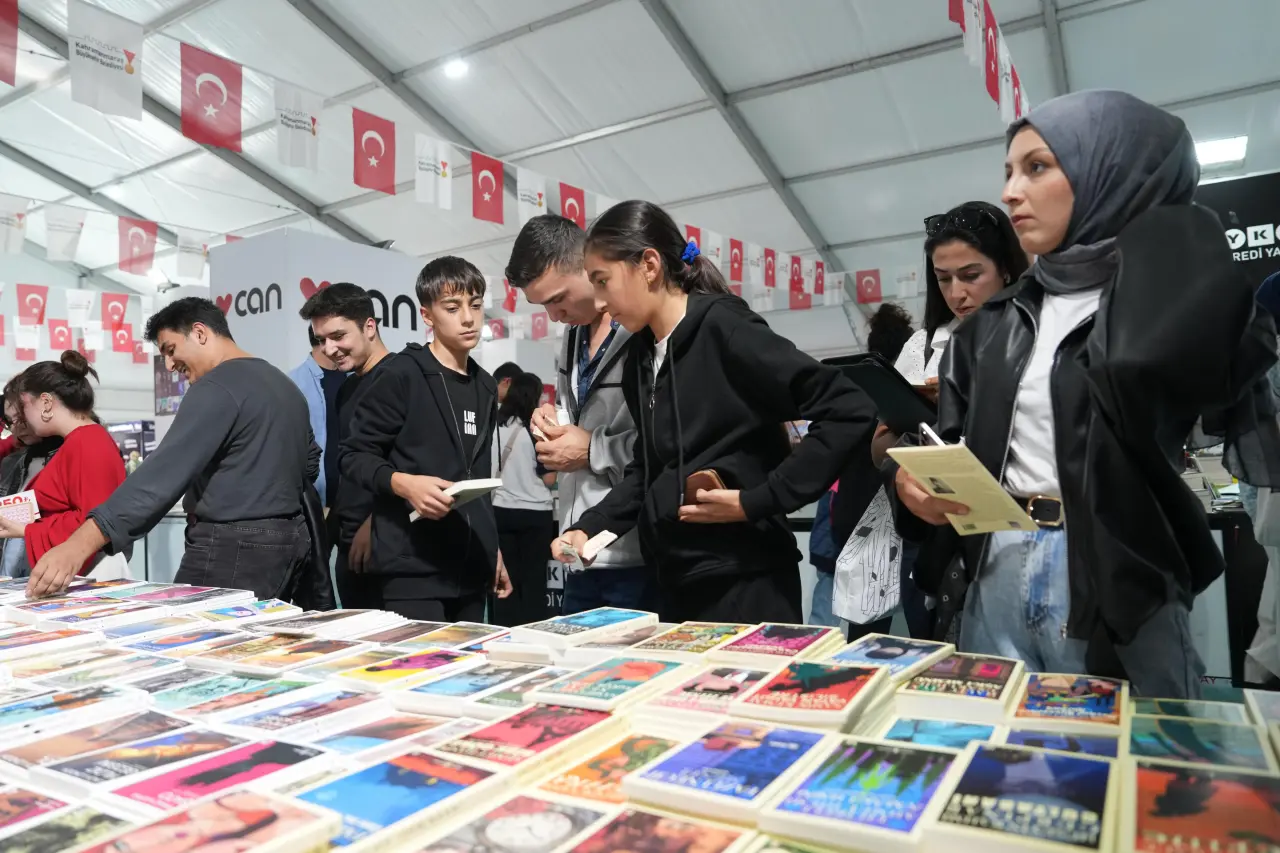 Kahramanmaraş Kitap Fuarı’nda Dokuzuncu Gün Yoğunluğu 2