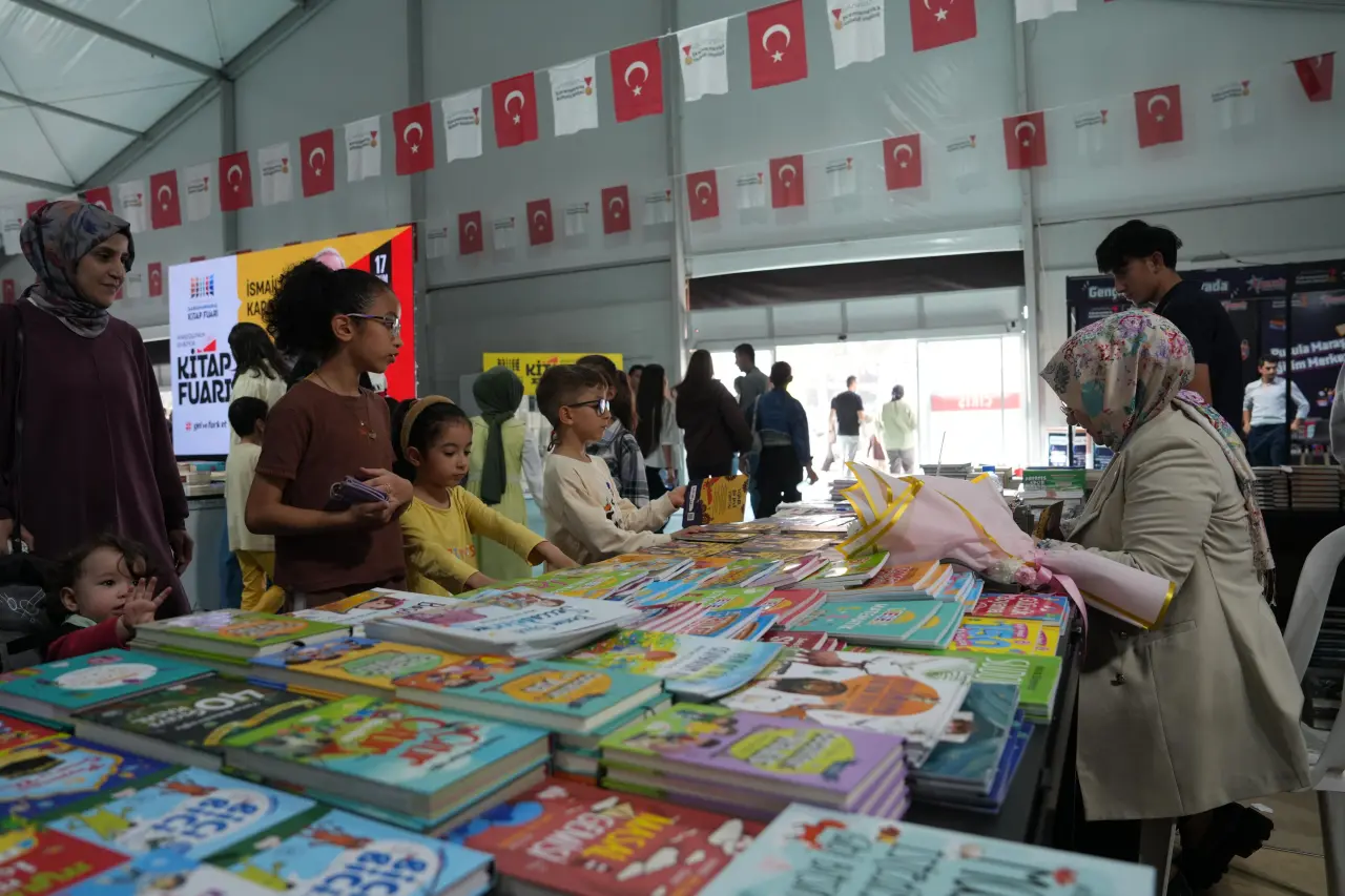 Kahramanmaraş Kitap Fuarı’nda Dokuzuncu Gün Yoğunluğu 6