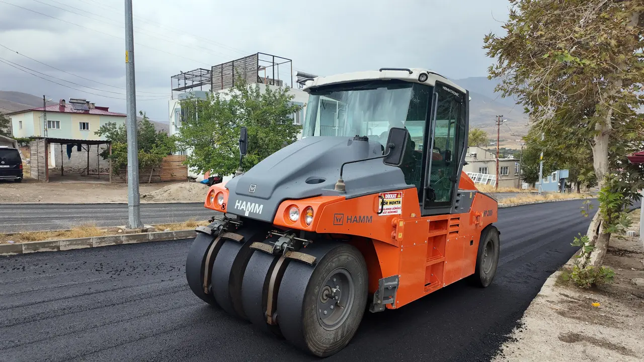 Kahramanmaraş’ta 4 İlçede 24 Nokta Asfalt Programına Alındı 2