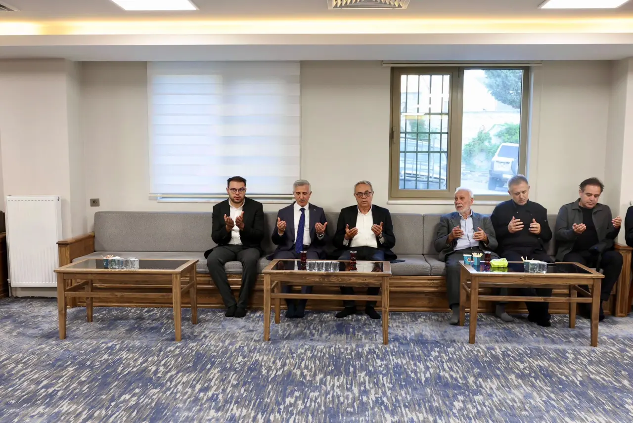 Vali Ünlüer’den Dedeoğlu’na Taziye Ziyareti 2