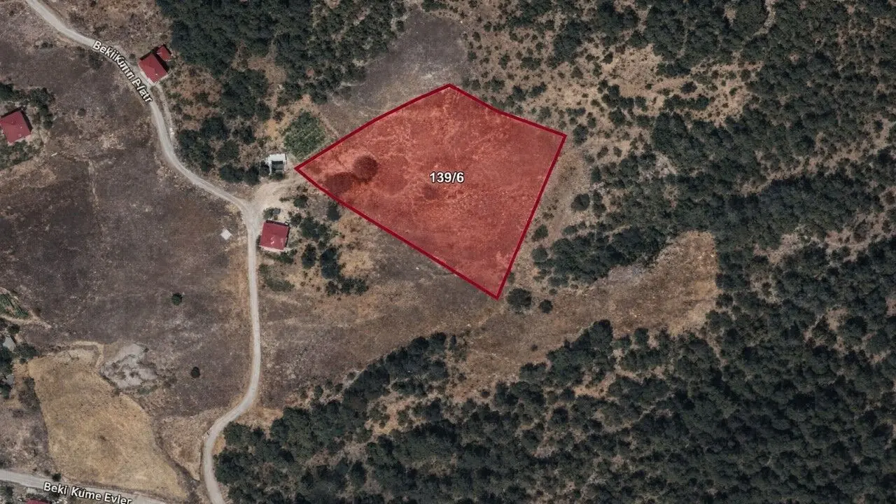 Kahramanmaraş Onikişubat’ta bahçeli kargir ev icradan satışa çıkarıldı