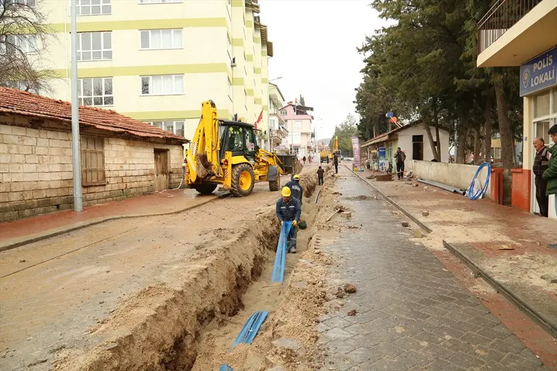 Tavas'ta alt yapı çalışmaları sürüyor