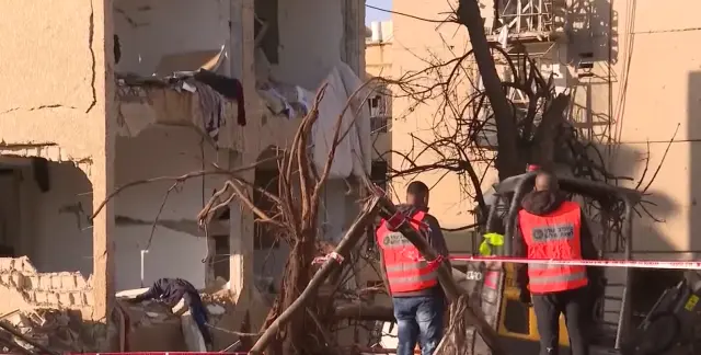 İran'ın vurduğu Arad'da büyük yıkım! Olayın vahameti gün ağarınca ortaya çıktı