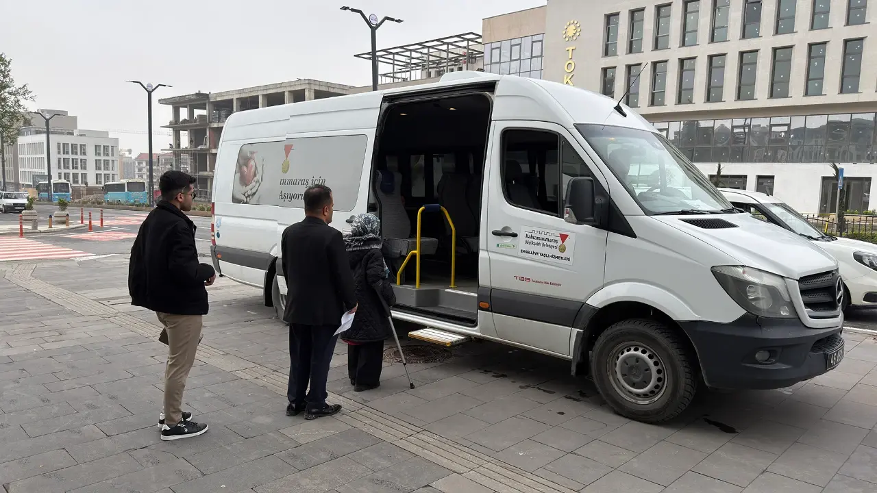 Kahramanmaraş'ta 1.872 Aday Özel Araçlarla Ekpss'ye Taşındı (1)