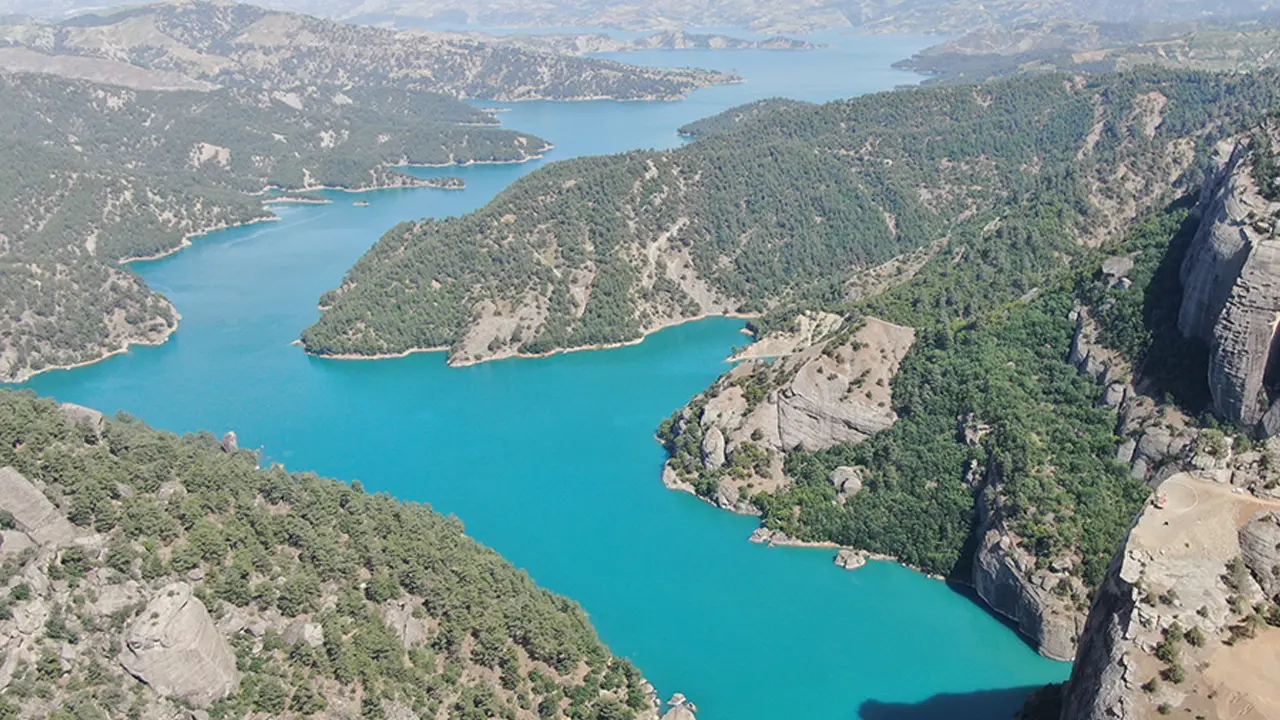 Deprem bölgesindeki barajlarda son durum ne? Bakan Kirişci: Tehlike yok -  Dünya Gazetesi