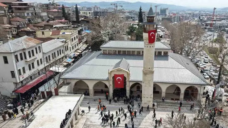 Depremde hasar gören 583 yıllık Ulu Cami yeniden ibadete açıldı İhlas Haber Ajansı