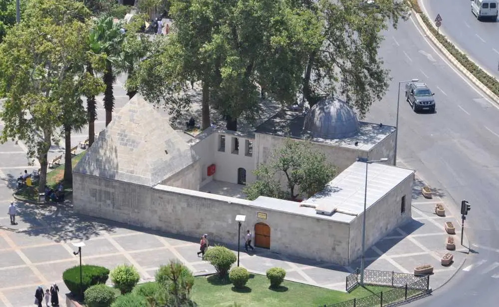 TAŞ MEDRESE | Kültür Portalı