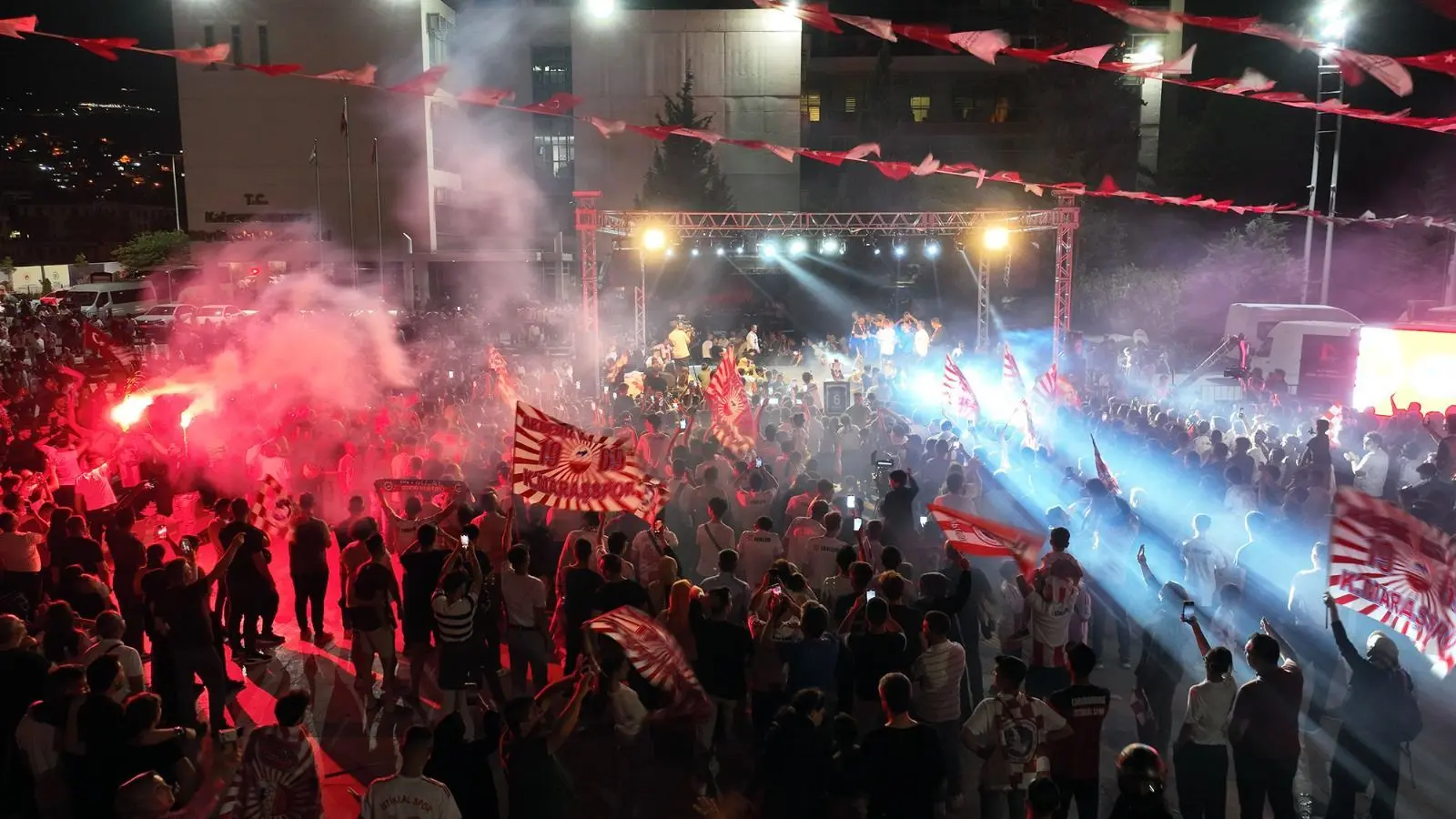 Kahramanmaraş'ı Şampiyonluk Coşkusu Sardı - Maraş Haber, Maraş Pusula Haber, Pusula Haber