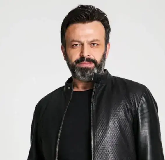 Ünlü oyuncu Serhat Mustafa Kılıç ölü bulundu! İşte evinden çıkanlar